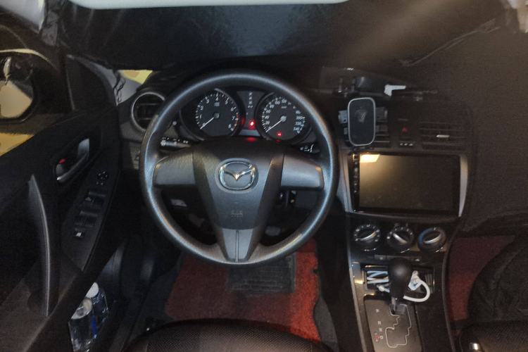 Used Mazda 3 2015 Sedan 1.6L Automatic Comfort Model Steering Wheel