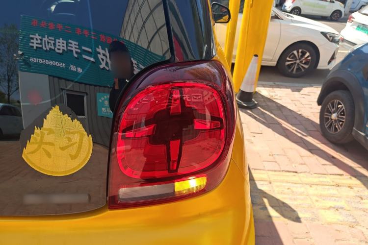 Used Roewe Clever 2021 302 km New Four-Seater Super-Efficient Version
