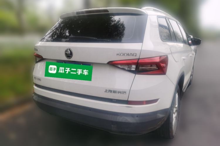 Used Skoda Kodiaq 2018 Facelifted TSI330 5-Seater Two-Wheel-Drive Comfort Edition Rear Right 45 Deg