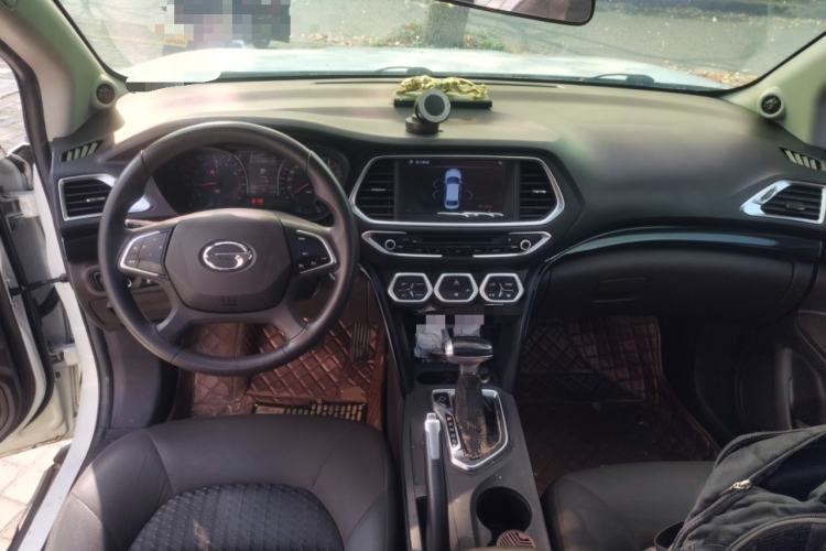 Used GAC Trumpchi GS4 2015 200T G-DCT Elite Edition Center Console