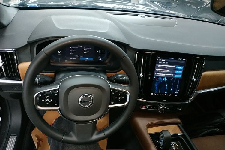 Used Volvo S90 2023 B5 Zhiyi Luxury Edition
