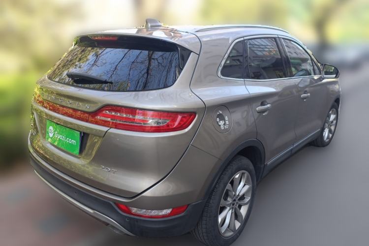 Used Lincoln MKC 2017 2.0T Two-Wheel-Drive Luxury Edition
