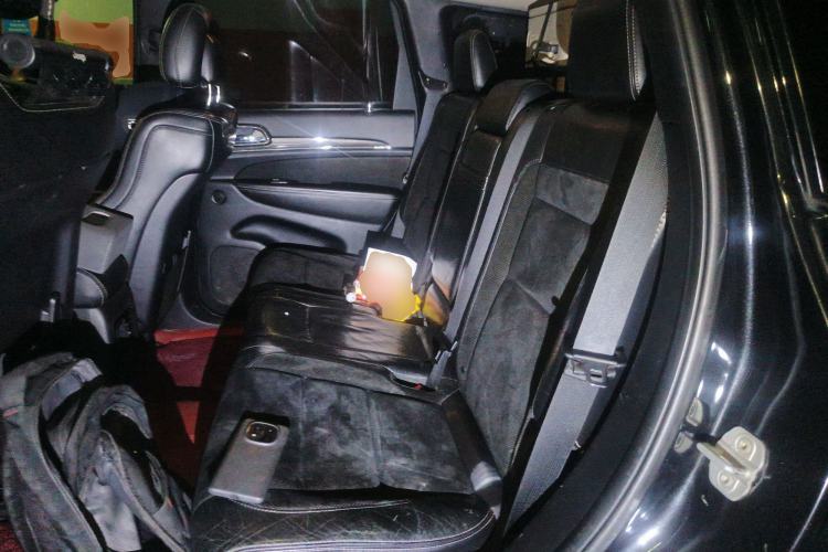 Used Jeep Grand Cherokee SRT 2012 6.4L SRT8 Left Rear Seat