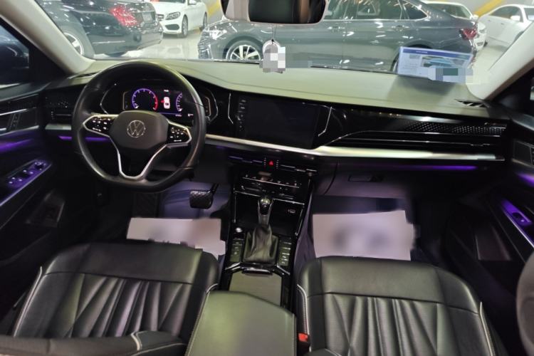 Used Volkswagen Passat 2022 330TSI Starry Luxury Edition Interior 2