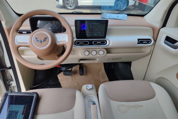 Used Wuling Hongguang MINIEV 2024 3rd Generation 215km Youth Edition
