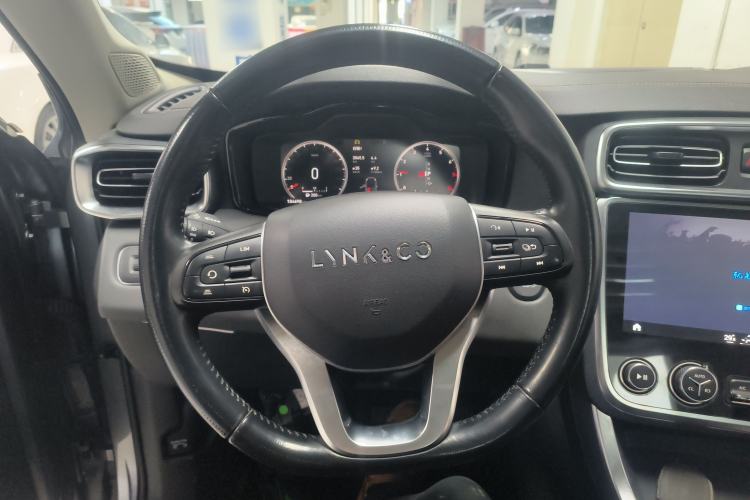 Used Lynk & Co 01 2020 2.0T Two-Wheel Drive Pure Pro Version China VI Standard