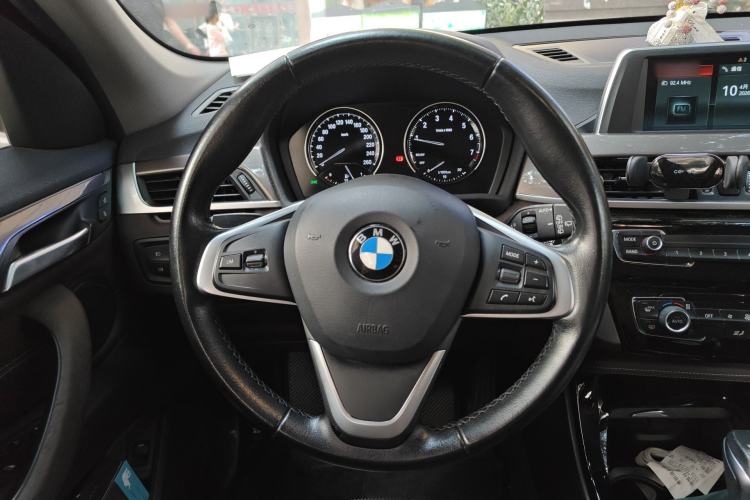 Used BMW X1 2019 sDrive18Li Premium Edition Steering Wheel