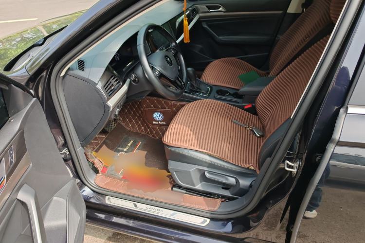 Used Volkswagen Lavida 2023 Revised Version 1.5L Automatic Starry Sky Edition – 5 Million Units