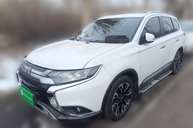 Used Mitsubishi Outlander 2020 2.4L 4x4 Zhi Xiang Edition 5 Seats