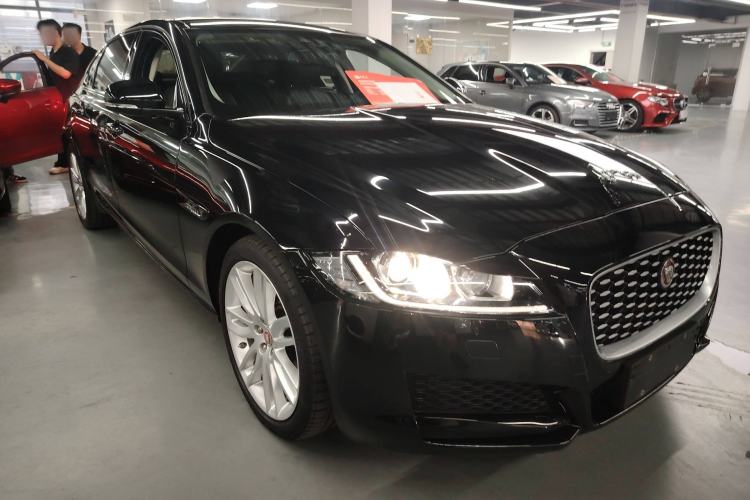 Used Jaguar XFL 2020 XFL 2.0T P200 Two-Wheel-Drive Rally Flag Edition