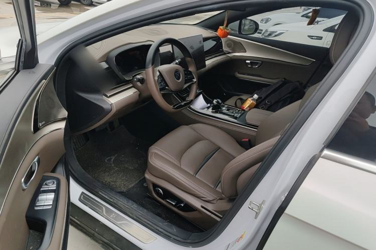 Used BYD Han 2020 EV Long-Range Luxury Model

