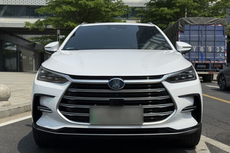 Used BYD Tang New Energy 2023 DM-i Champion Edition 112KM Prestige Model Exterior 5