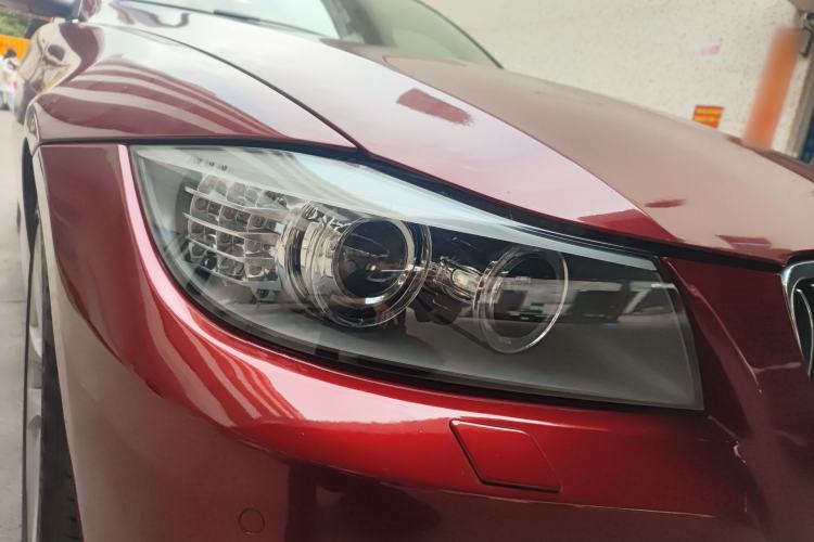 Used BMW 3 Series 2010 320i Luxury Model Right Front Headlight