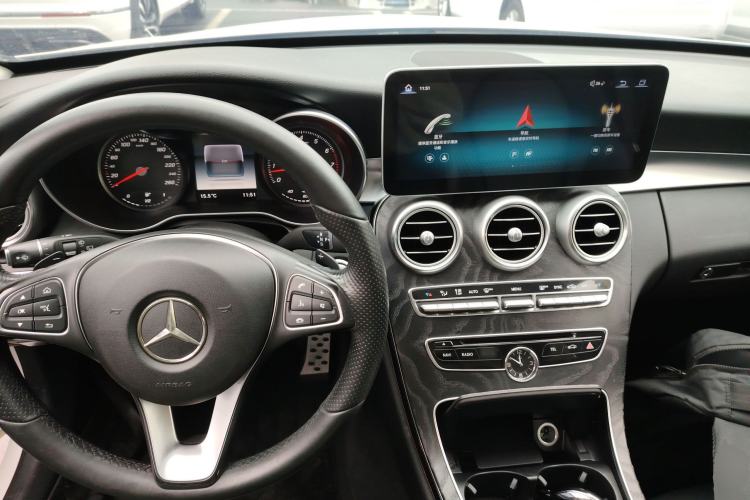 Used Mercedes-Benz C-Class 2016 C 180 Estate Center Console