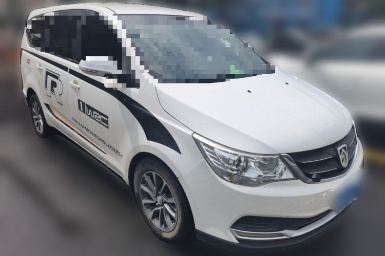Used Baojun 730 2016 Revised 1.5L Manual Standard Version 7 Seats China V Emission Standard Front Right 45 Deg