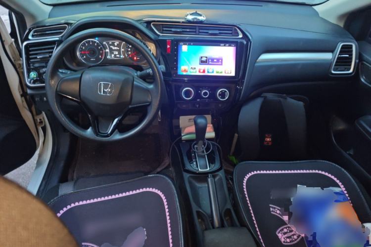 Used Honda Gienia 2017 1.5L CVT Comfort Version Center Console