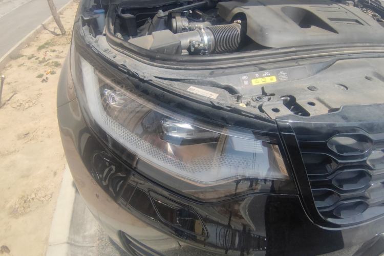 Used Land Rover Discovery 2024 360 PS Dynamic SE Right Front Headlight