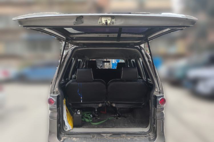 Used FORTHING Lingzhi 2015 V3 1.5L 7-seat Standard Model