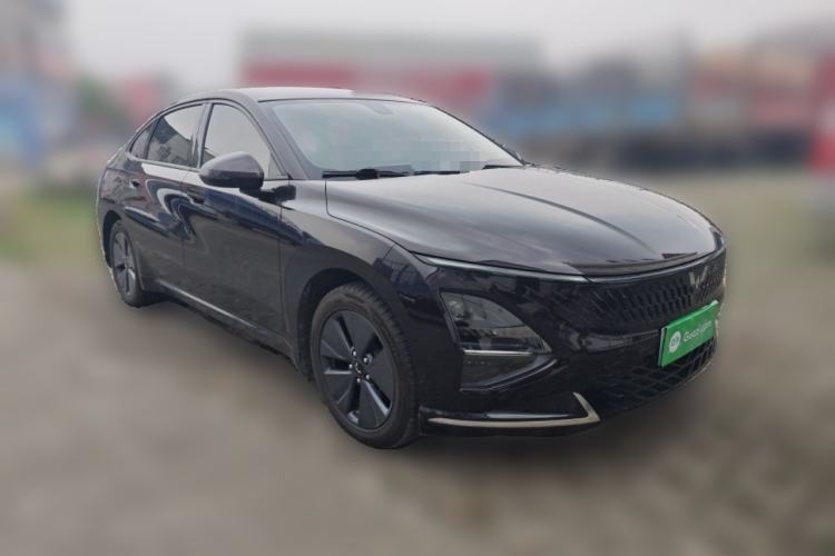 Used Wuling Xingguang 2023 70 Standard Edition Front Right 45 Deg