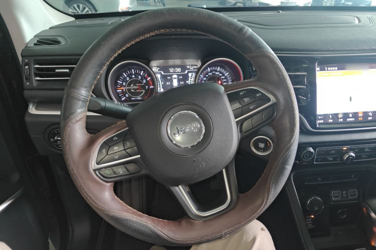 Used Jeep Grand Commander 2018 2.0T Four-Wheel Drive Premium Navigation Version China V
