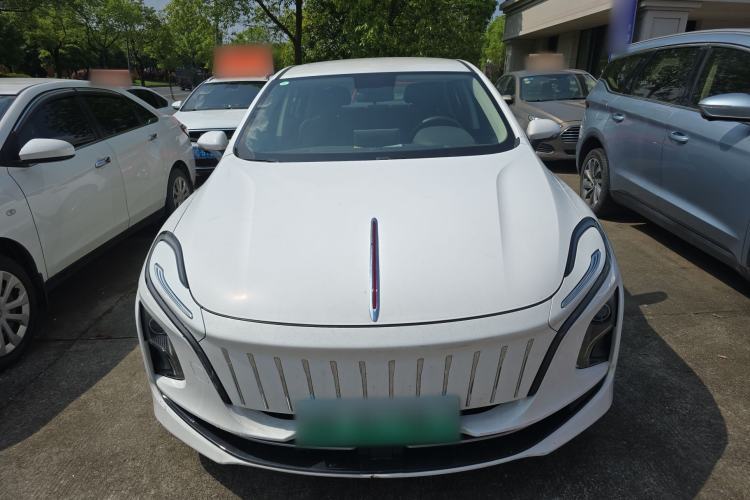 Used Hongqi E-QM5 2022 431 km Charge & Enjoy Edition
