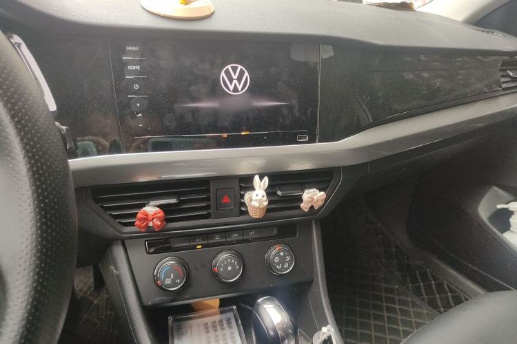 Used Volkswagen Bora 2021 1.5L Automatic Fashionable Smart Connectivity Version Audio And AC Panel