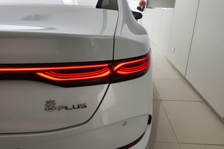 Used BYD Qin PLUS 2025 DM-i Smart Drive 55KM Leading Model