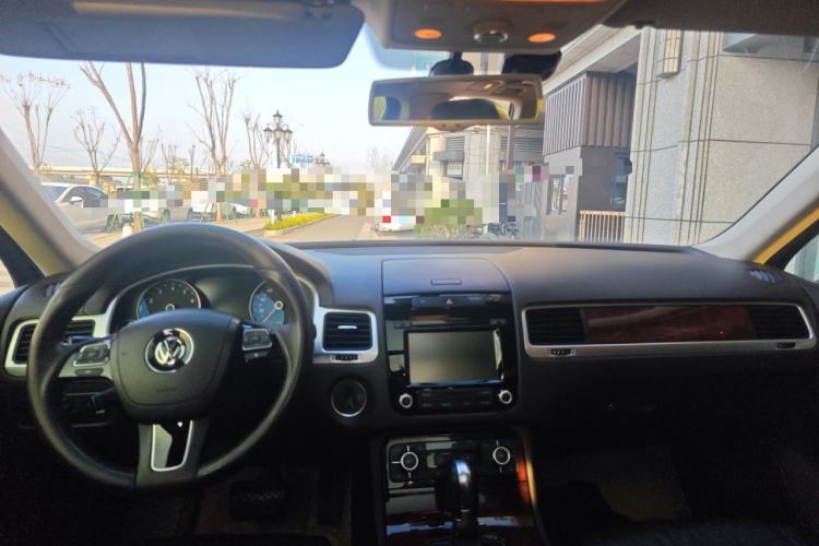 Used Volkswagen Touareg 2014 3.0 TSI New Edition