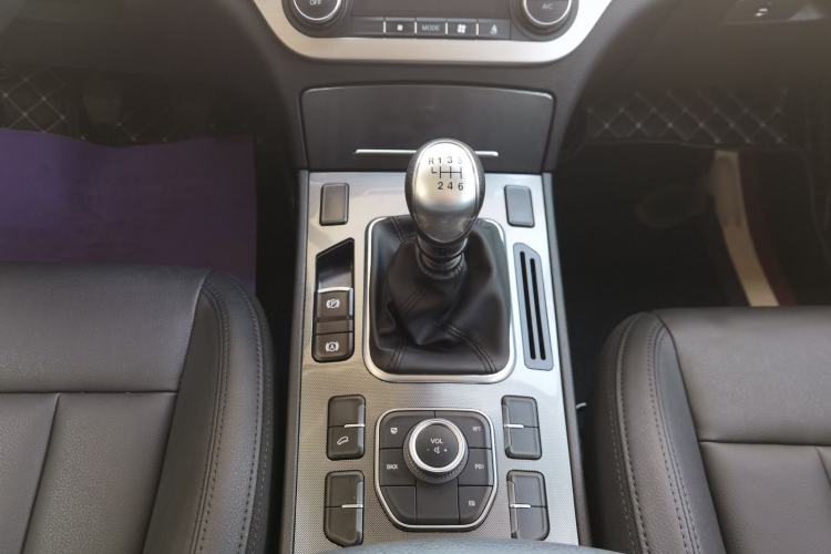 Used Haval H6 Coupe 2016 Blue Label Diesel 2.0T Manual Two-Wheel Drive Urban Model China IV Standard