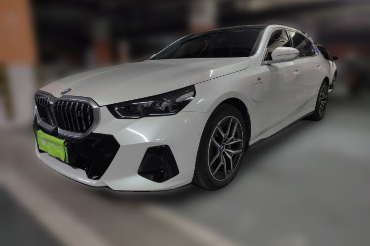 Used BMW i5 2024 eDrive 35L Luxury Model with M Sport Package