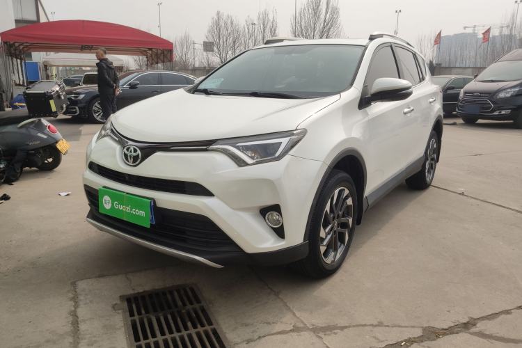 Used Toyota RAV4 2016 2.5L Automatic 4x4 Elite Edition