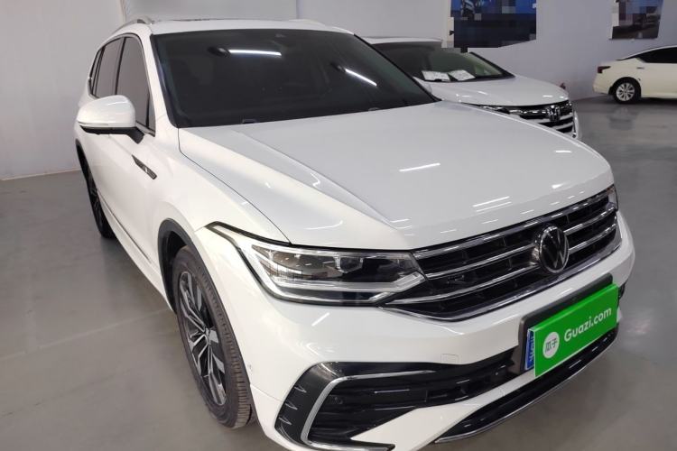 Used Volkswagen Tiguan L 2023 Restyled 330TSI Automatic Two-Wheel Drive R-Line Enhanced Comfort Version