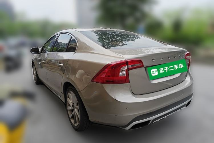 Used Volvo S60 2015 S60L 2.0T Zhiyuan Edition