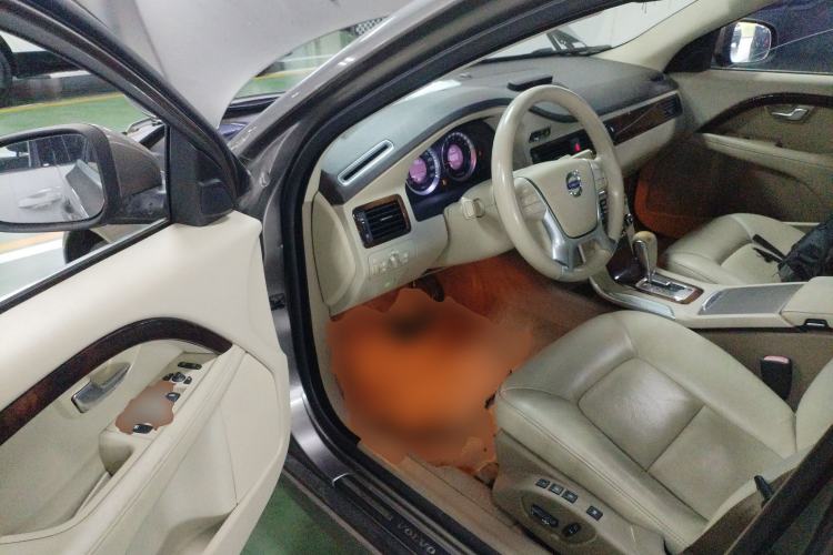 Used Volvo S80L 2010 2.5T ZhiZun Edition Driver Seat