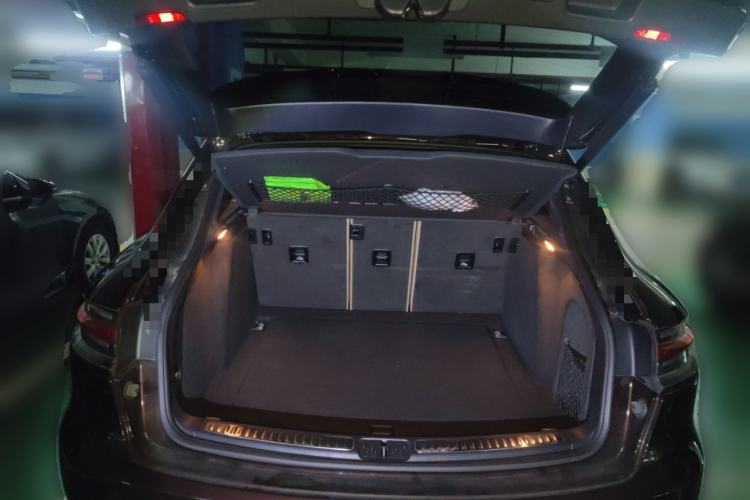 Used Porsche Macan 2021 Macan 2.0T Trunk