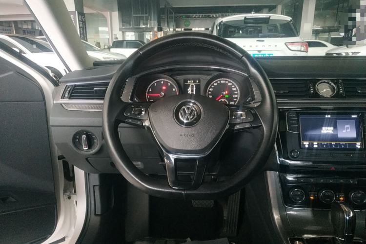 Used Volkswagen Passat 2017 330TSI DSG Luxury Edition