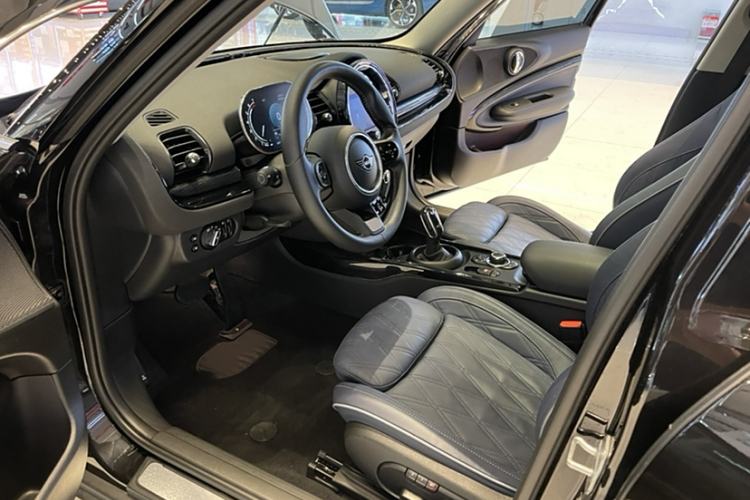 Used MINI Clubman 2022 Facelift 1.5T COOPER Connoisseur