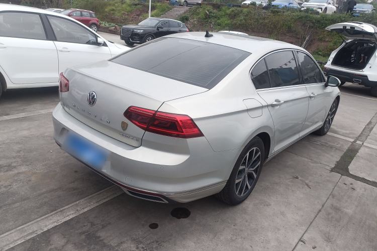 Used Volkswagen Magotan 2020 330TSI DSG Leading Model Rear Right 45 Deg