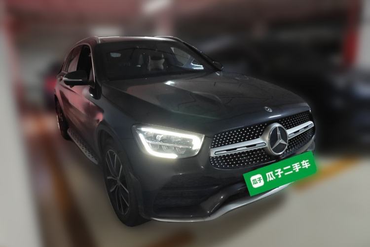 Used Mercedes-Benz GLC 2020 Facelift GLC 260 L 4MATIC Luxury Edition Front Right 45 Deg