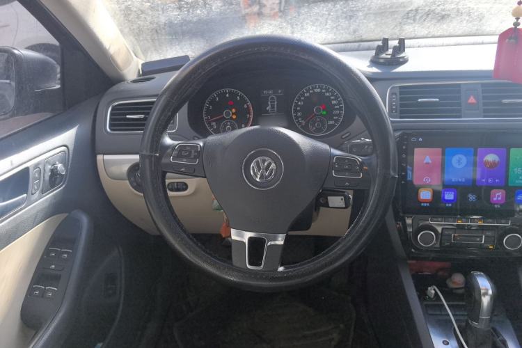 Used Volkswagen Sagitar 2012 1.4TSI Automatic Luxury Edition
