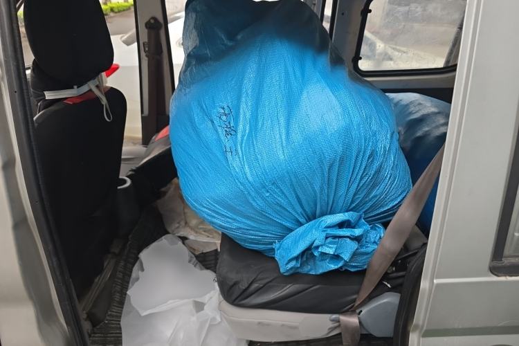 Used Wuling Zhiguang 2010 1.0L New Version Practical Short-Body L2Y
