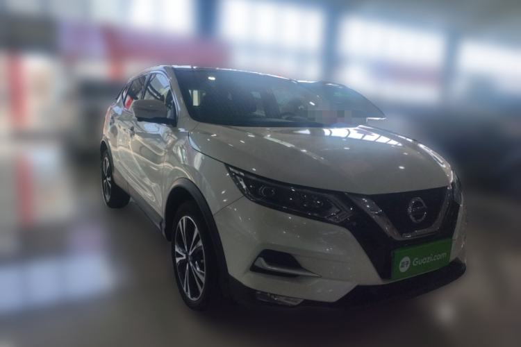 Used Nissan Qashqai 2021 2.0L CVT Luxury Edition Front Right 45 Deg