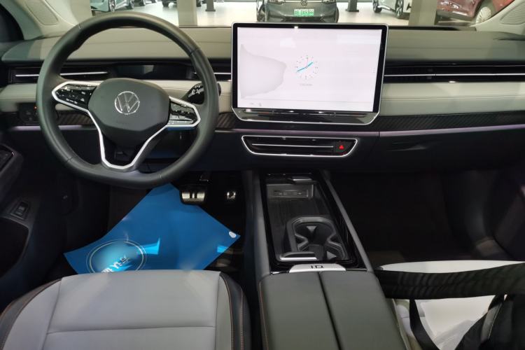 Used Volkswagen ID.7 VIZZION 2024 AIR model
