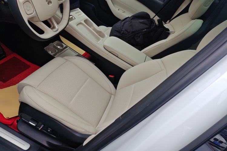 Used Nio ES6 2024 75 kWh
