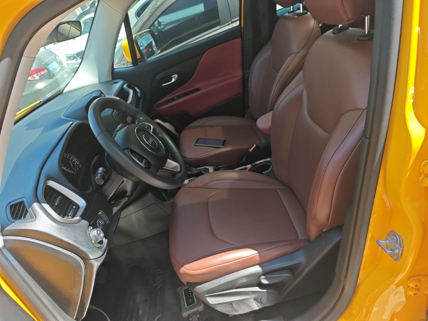 Interior delantero