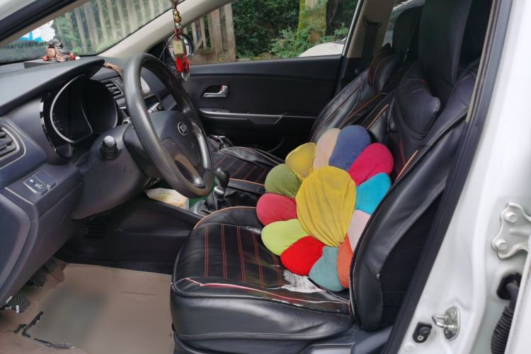 Used Kia K2 2015 Sedan 1.4L MT GLS Left Front Seat