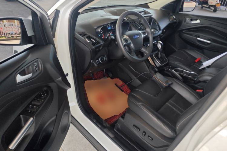 Used Ford Kuga 2015 2.0L GTDi Four-Wheel-Drive Sport Model