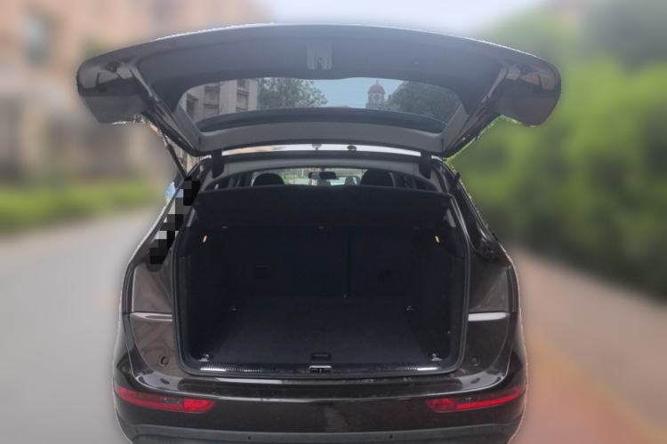 Used Audi Q5 2013 40 TFSI Ambition Trunk