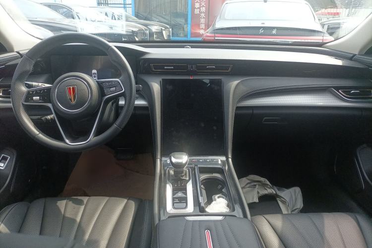 Used Hongqi H5 2024 1.5T DCT Smart Connect Flagship Edition Center Console