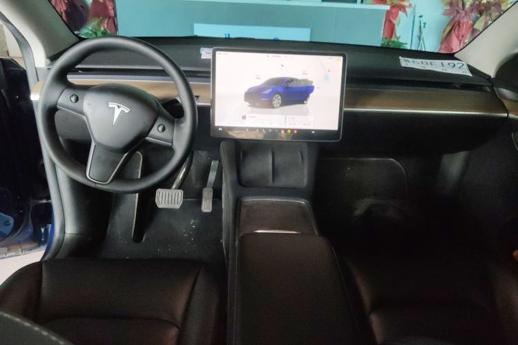 Used Tesla Model Y 2022 Revised Version Rear-Wheel Drive Center Console